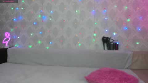 Helena Tuman online show from 02/05/25, 06:24