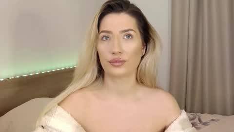 Megan Blazee  online show from 02/12/26, 06:58