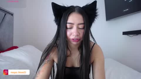 Snapshot of megan_bluee_ chatting on 09/08/25, 03:00 Megan Bluee online show from 09/08/25, 03:00