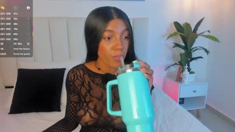 Snapshot of megan_brunette2 chatting on 05/26/26, 01:12 megan_brunette2 online show from 05/26/26, 01:12
