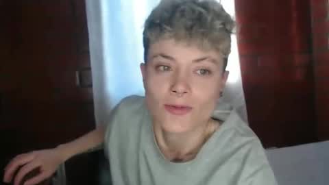Megan and sophi online show from 05/05/26, 10:29