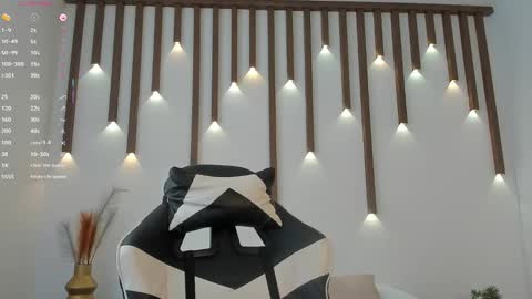 MEGAN COOPER online show from 01/05/26, 07:06