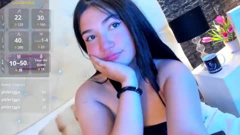Snapshot of megan_devon chatting on 02/06/25, 02:48     online show from 02/06/25, 02:48