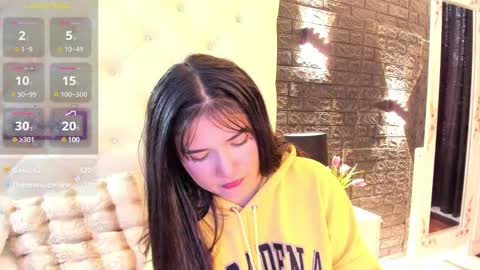 Snapshot of megan_devon chatting on 02/22/25, 03:03     online show from 02/22/25, 03:03
