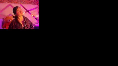 Snapshot of megan_devon chatting on 10/15/25, 12:27     online show from 10/15/25, 12:27