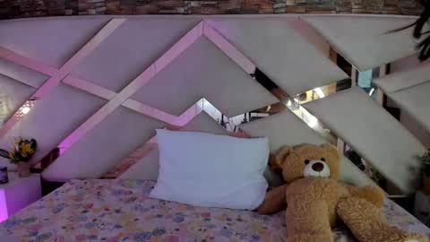     online show from 12/02/25, 12:21