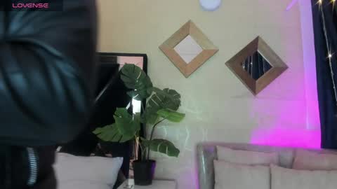     online show from 04/16/26, 11:33