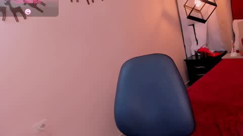 megan do santos online show from 12/31/24, 12:32