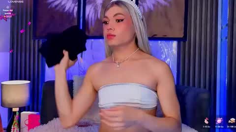 megan do santos online show from 03/30/26, 08:32