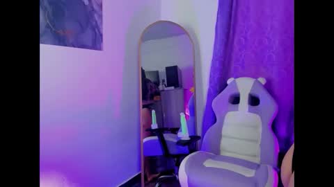 Snapshot of megan_foxxx_03 chatting on 05/29/26, 06:50 Megan online show from 05/29/26, 06:50