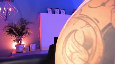    online show from 04/02/26, 03:48