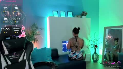    online show from 04/17/26, 03:53