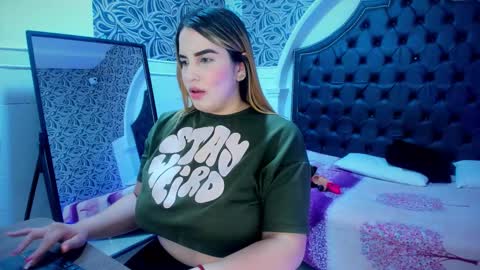 megan_jall online show from 11/25/25, 10:59