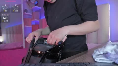     online show from 03/04/25, 11:40