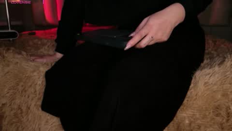     online show from 12/04/25, 12:14