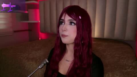 Snapshot of megan_moore__ chatting on 07/08/26, 12:31 online show from 07/08/26, 12:31