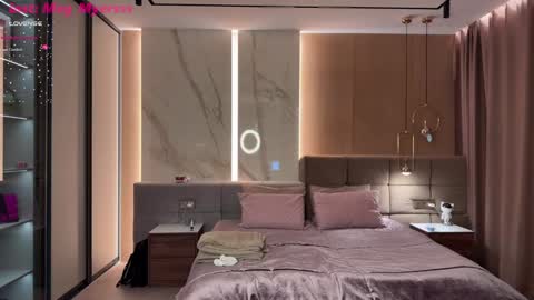 Snapshot of megan_myersss chatting on 02/20/25, 07:30 Megan inst meg myersss online show from 02/20/25, 07:30