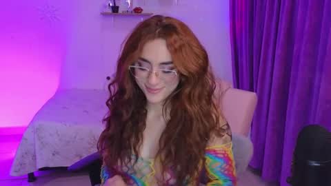 Snapshot of megan_ricci chatting on 03/04/25, 11:11                 Laura                 online show from 03/04/25, 11:11