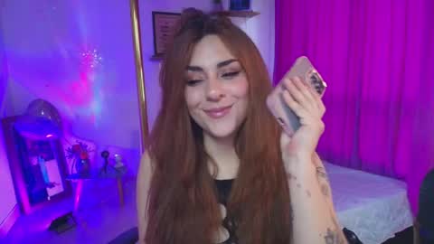                 Laura                 online show from 04/16/26, 09:50