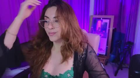 Snapshot of megan_ricci chatting on 05/24/26, 10:37 Laura online show from 05/24/26, 10:37