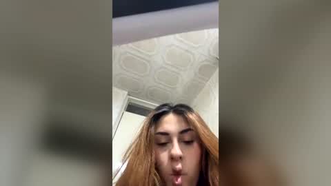 Snapshot of megan_ricci chatting on 07/04/26, 01:45 Laura online show from 07/04/26, 01:45