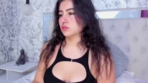 Snapshot of megan_rossee1 chatting on 10/04/25, 11:19 MEGAN online show from 10/04/25, 11:19