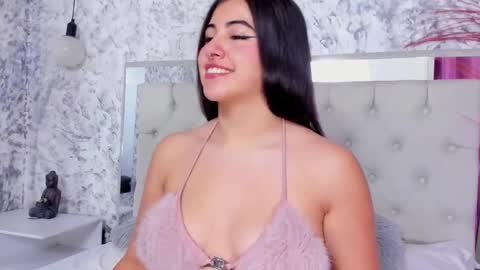 Snapshot of megan_rossee1 chatting on 11/07/25, 11:21 MEGAN online show from 11/07/25, 11:21