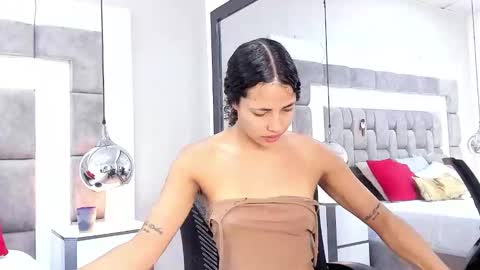 Snapshot of megan_siner chatting on 11/16/25, 12:44 Megan Siner online show from 11/16/25, 12:44