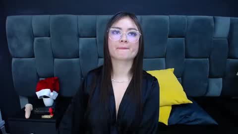 Snapshot of megan_sweet_1 chatting on 12/29/24, 02:42 megan_sweet_1 online show from 12/29/24, 02:42