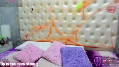 megan_tower online show from 10/18/25, 07:03