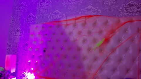 megan_tower online show from 10/20/25, 07:14