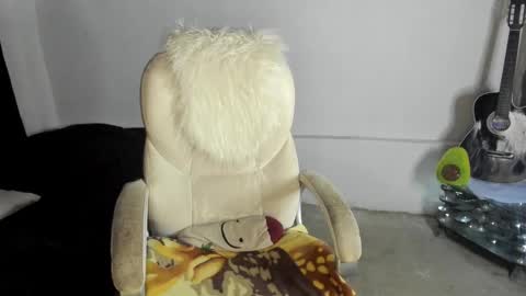 Snapshot of megan_waldman chatting on 02/20/25, 12:08 Megan online show from 02/20/25, 12:08