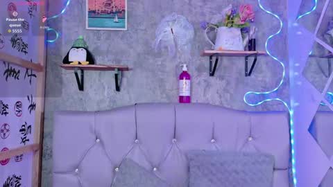 Megan online show from 12/04/25, 12:25