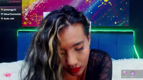 Snapshot of meganadriels96 chatting on 01/18/25, 07:17 M E G A N online show from 01/18/25, 07:17