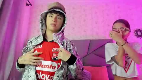 meganandtayler online show from 11/22/25, 12:04