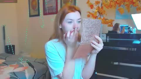 Snapshot of megancat333 chatting on 12/21/25, 08:27 megancat333 online show from 12/21/25, 08:27