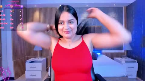 Snapshot of megancoxx_ chatting on 11/12/25, 10:48 Megan - Every day from 530 to 200 pm COL online show from 11/12/25, 10:48