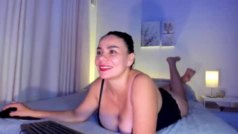 Megan M online show from 12/18/24, 03:58