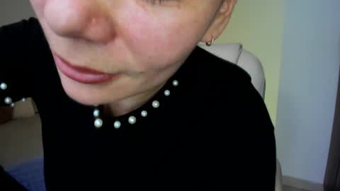Megan M online show from 02/08/25, 04:04