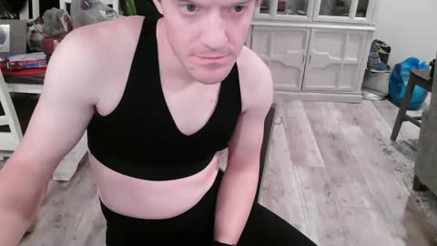 Snapshot of meganfitzy chatting on 03/10/25, 01:45 GlamTransGoddess online show from 03/10/25, 01:45