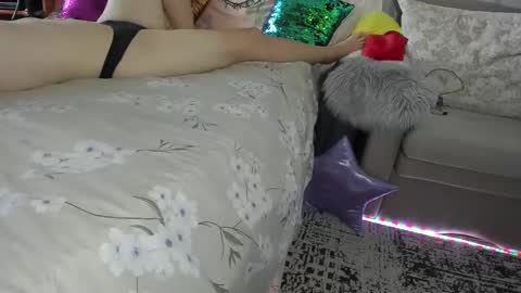 Nicki--------- Welcome to my Room online show from 09/10/25, 07:08