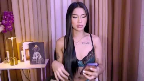 Megan online show from 11/19/25, 08:03