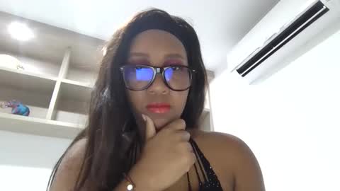 megan        online show from 01/16/25, 06:46