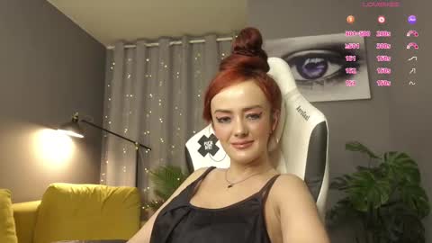 Snapshot of meganiex chatting on 11/07/25, 01:38 MeganieX online show from 11/07/25, 01:38