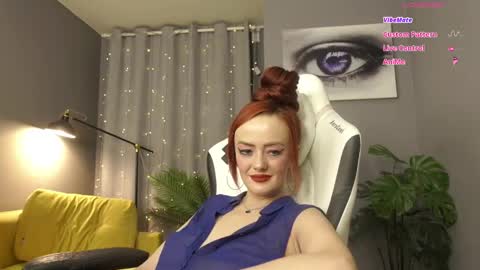 Snapshot of meganiex chatting on 11/14/25, 01:59 MeganieX online show from 11/14/25, 01:59