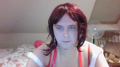 Snapshot of megankallan chatting on 12/16/25, 06:57 megankallan online show from 12/16/25, 06:57