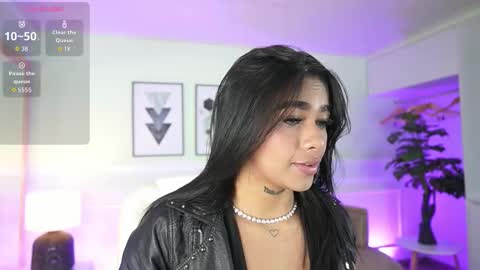 Snapshot of meganlowell chatting on 01/17/26, 11:48 Megan Lowell online show from 01/17/26, 11:48