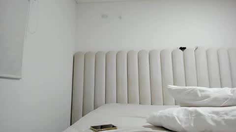 meganmir1 online show from 04/01/26, 06:58