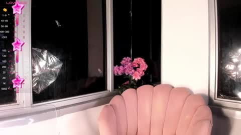 Snapshot of megann__sweet chatting on 01/12/25, 10:23 Mara online show from 01/12/25, 10:23