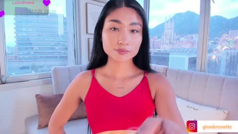 Snapshot of megann__sweet chatting on 02/13/25, 04:39 Mara online show from 02/13/25, 04:39